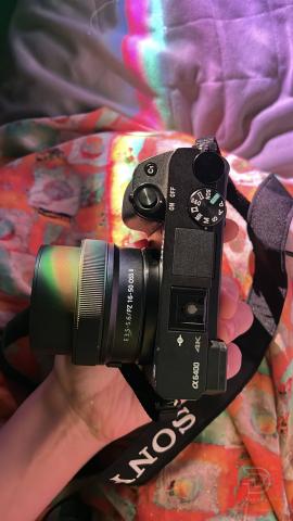 Sony a6400 مستعمل للبيع في البصرة
