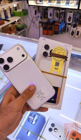 iPhone 17 Pro Max سلفر سلفر (فضي) للبيع في بغداد