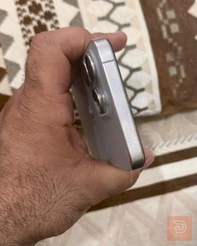 ابل ايفون 15 برو ماكس مستعمل للبيع في النجف الأشرف