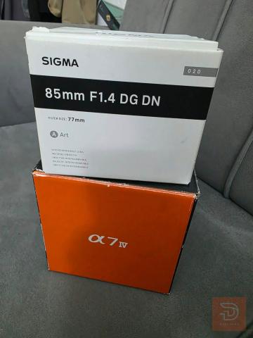 سوني a74 مع عدسة 85 سيكما ارت مستعمل للبيع في بابل