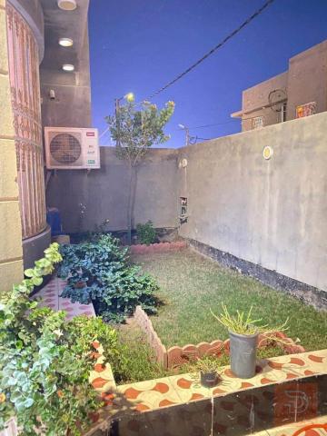 دار حي الجامعة 200م للايجار في بغداد