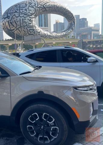 هونداي سانتكروز  دفع رباعي  موديل ٢٠٢٤ ماشيه 15000 نظيفه جدا لايوجد بها حادث سيارتي شخصيه في دبي وتم نقلها معي الى بغداد