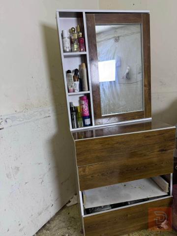 كنتور وميز للبيع في كربلاء المقدسة