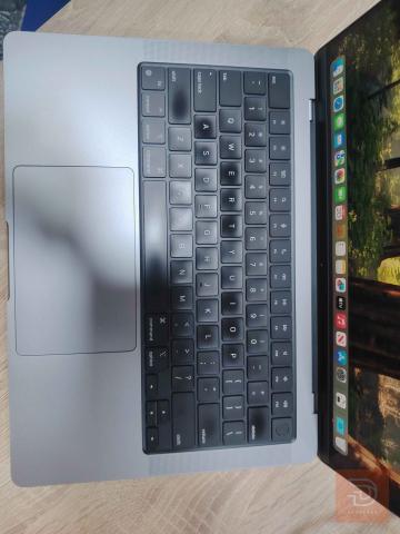 Apple MacBook Pro M1 Pro 14 inch مستعمل للبيع في بغداد