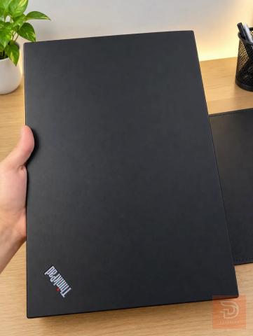 Lenovo ThinkPad P15s workstation مستعمل للبيع في نينوى