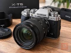 FUJIFILM XT5 للبيع في بغداد