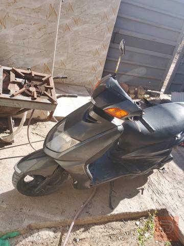 دراجة نارية بمشكلة ميكانيكية مستعمل للبيع في بغداد