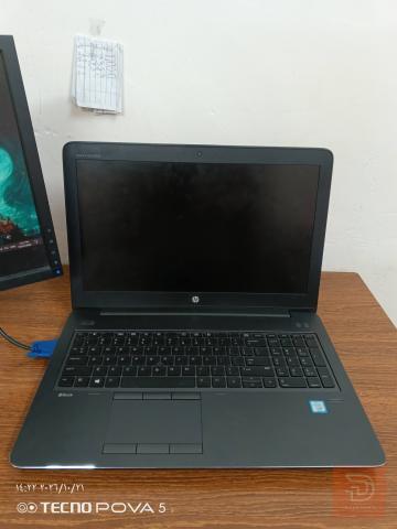 لابتوب HP شاشة عاطلة رام 8 ذاكرة 256 للبيع في بغداد