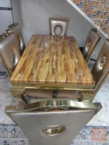 ميز طعام مرمر مع 6 كراسي مستعمل للبيع في كربلاء المقدسة
