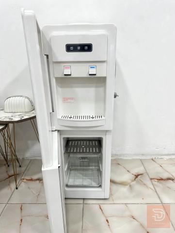 براد حجم كبير نظيف جدا مستعمل للبيع في بغداد