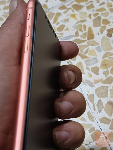ابل ايفون XR ذاكرة 64 جيجا مستعمل للبيع في نينوى