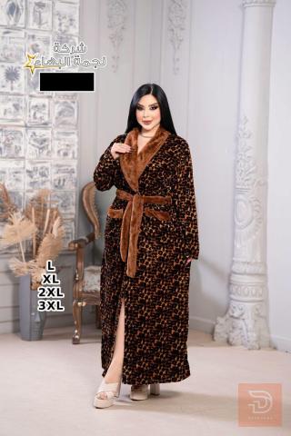 روب مخمل سوبر سوفت أسود للبيع في بغداد
