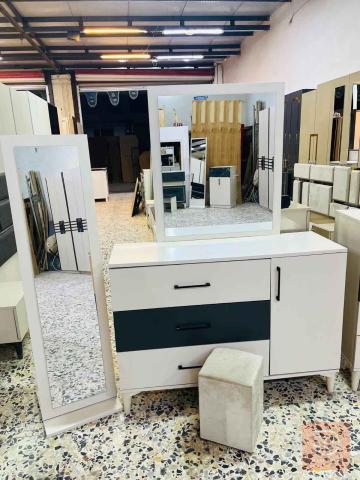 غرفة نوم 10 قطع نظيفة جداً مستعمل للبيع في بغداد