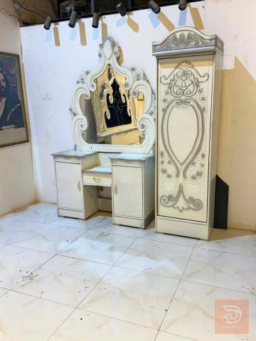 طقم كنب تصميم تركي موديل حديث مستعمل للبيع في بغداد