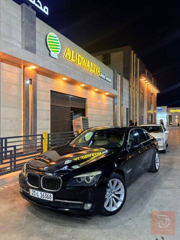 BMW 740 وكالة العروش 2010 للبيع في بغداد