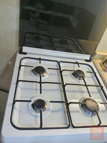 طباخ نظيف وشغال مستعمل للبيع في أربيل