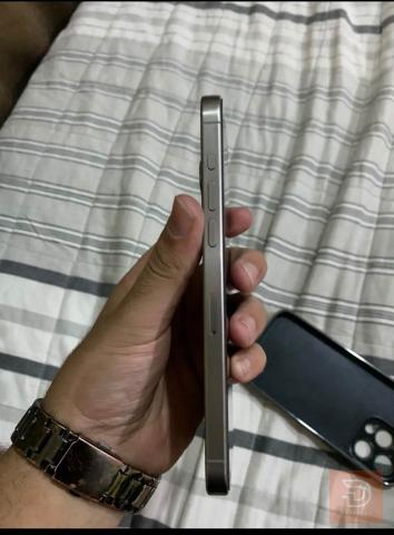 ابل ايفون 15 برو ماكس نظيف جداً مستعمل للبيع في بغداد