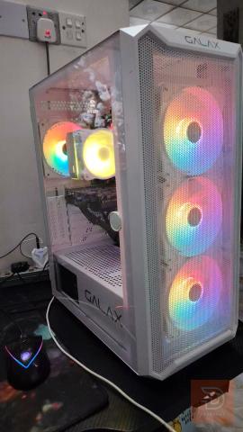 كيس كيمنك ابيض مع مواصفات Xeon E5 2650 للبيع في نينوى