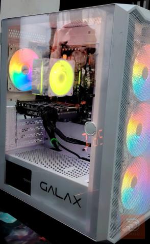 كيس كيمنك ابيض مع مواصفات Xeon E5 2650 للبيع في نينوى