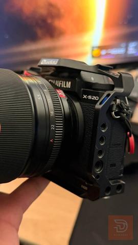 Fujifilm X-S20 مستعمل للبيع في بغداد