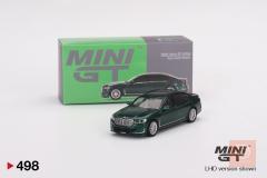 مجسم سيارة BMW ALPINA B7 xDrive من MINI GT أخضر معدني للبيع في بغداد
