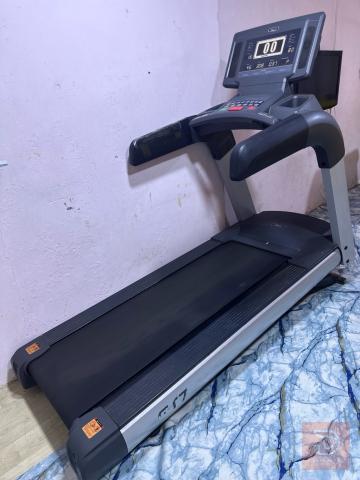 جهاز جري رياضي بمحرك 240volt