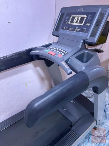جهاز جري رياضي بمحرك 240volt