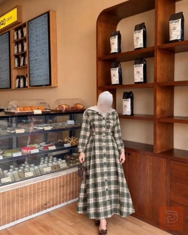 فستان كاروهات خامة دابل إيطالي جديد للبيع في البصرة