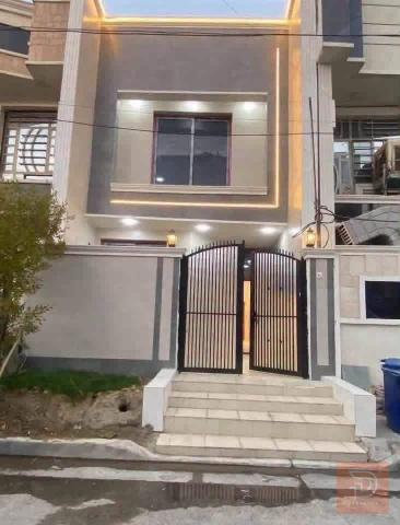 دار في حي الجهاد واجهة 5 في 20 للبيع في بغداد