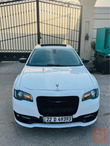 كرايسلر 300 2015 للبيع في بغداد