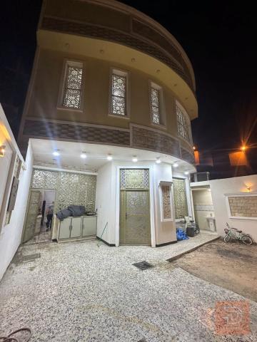 بيت طابقين في البصرة 250 متر للبيع