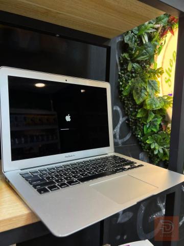 MacBook Air 13-inch 2013 للبيع في بغداد