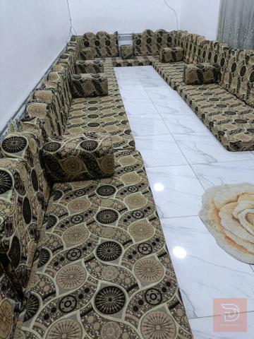 ديوان ارضي كويتي مع 7 دواشك جديد للبيع في النجف الأشرف