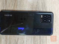 جهاز realme 8 مستعمل للبيع في نينوى